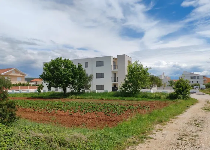 Апартаменты Seaside Serenity 