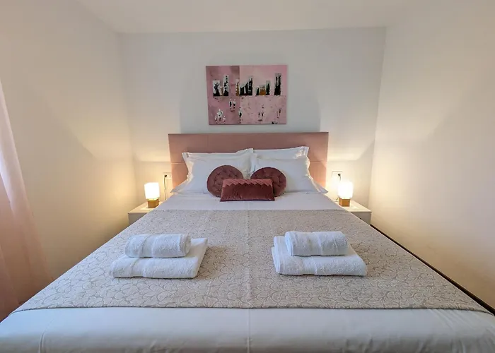 Апартаменты Seaside Serenity 